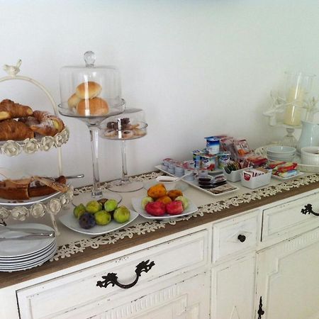 B&B Villa Cinzia Торре-Санта-Сабина Экстерьер фото