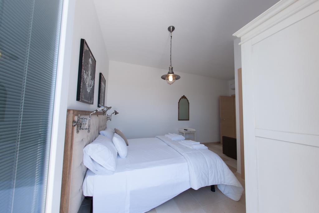 B&B Villa Cinzia Торре-Санта-Сабина Экстерьер фото