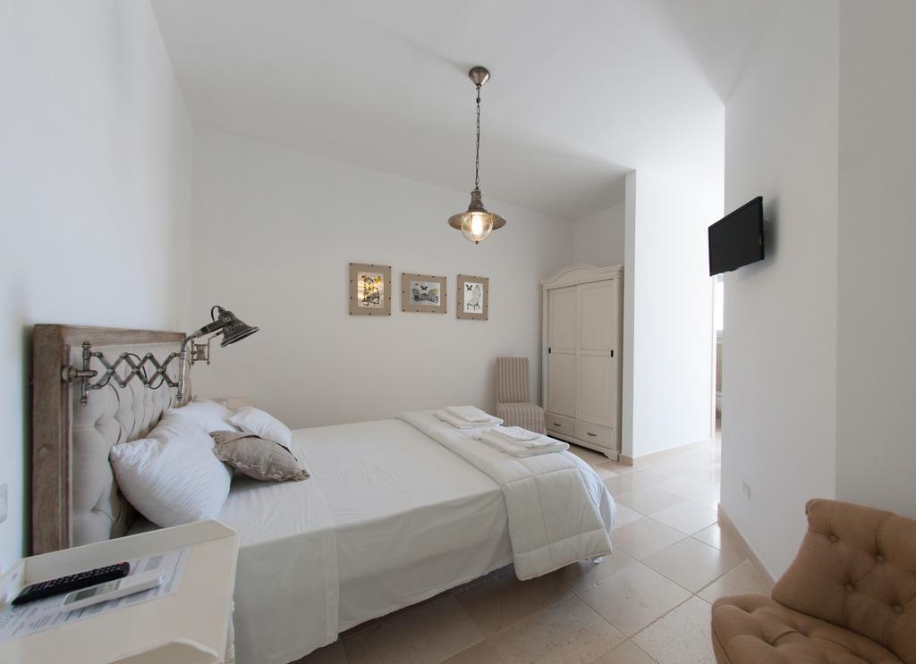 B&B Villa Cinzia Торре-Санта-Сабина Экстерьер фото